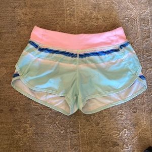 CUTE RELAY RACER IVIVVA SHORT